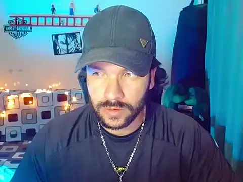 cortelioni massimo  online show from February 12, 2026, 10:53 pm