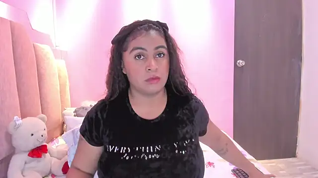 Snapshot of AndreaSweet2 chatting on November 12, 2025, 8:01 pm AndreaSweet2 online show from November 12, 2025, 8:01 pm