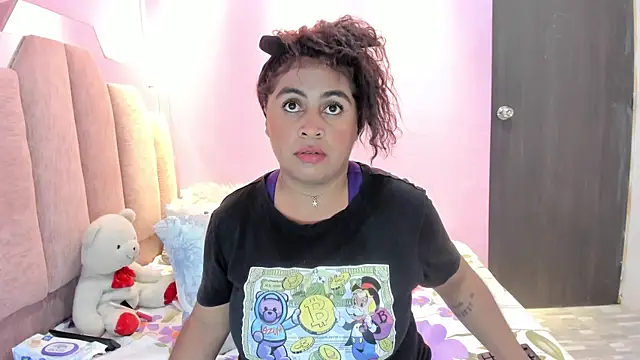 Snapshot of AndreaSweet2 chatting on November 7, 2025, 7:51 pm AndreaSweet2 online show from November 7, 2025, 7:51 pm