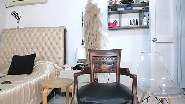 BelindaHedone online show from November 26, 2025, 4:18 pm