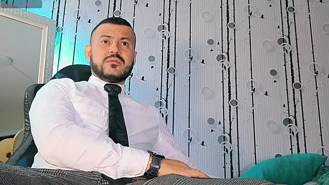 AlphaDrip online show from October 17, 2025, 12:40 pm