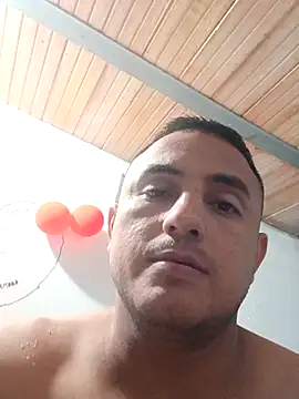 Geral Yeraldyn09 online show from September 20, 2025, 1:43 am