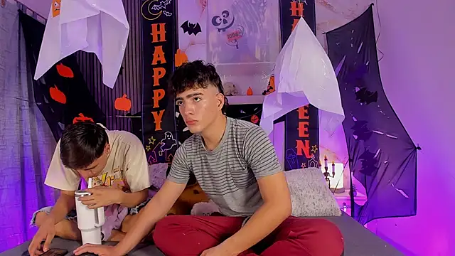 Snapshot of sweet_petter chatting on October 29, 2025, 12:48 pm sweet petter online show from October 29, 2025, 12:48 pm