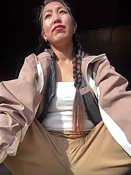 Huong-Ly online show from February 5, 2026, 1:34 am