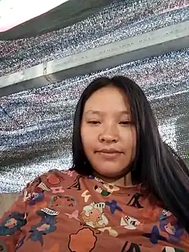 MuiNay online show from October 20, 2025, 2:35 am