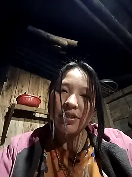 MuiNay online show from November 18, 2025, 10:51 am