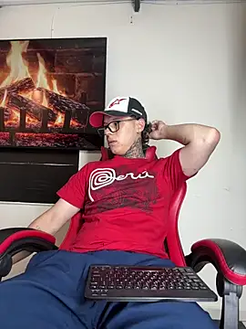 Snapshot of jordan_422 chatting on February 6, 2026, 6:48 pm jordan 422 online show from February 6, 2026, 6:48 pm