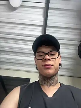 Snapshot of jordan_422 chatting on February 1, 2026, 2:37 pm jordan 422 online show from February 1, 2026, 2:37 pm