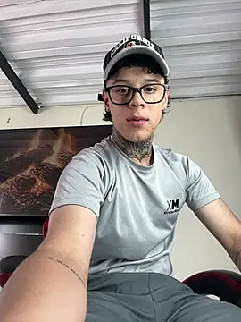 Snapshot of jordan_422 chatting on February 9, 2026, 7:23 pm jordan 422 online show from February 9, 2026, 7:23 pm