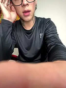 Snapshot of jordan_422 chatting on January 10, 2026, 11:11 pm jordan 422 online show from January 10, 2026, 11:11 pm