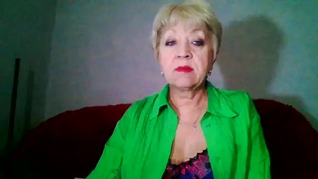 DianaQDream online show from May 22, 2026, 1:58 am