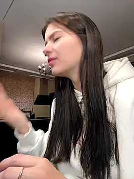 kimberlyy77 online show from November 12, 2025, 6:17 am