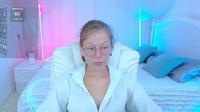 Lilly Belly online show from September 14, 2025, 11:10 am