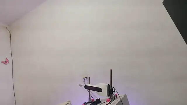 yhazan blake88 online show from October 21, 2025, 6:18 pm