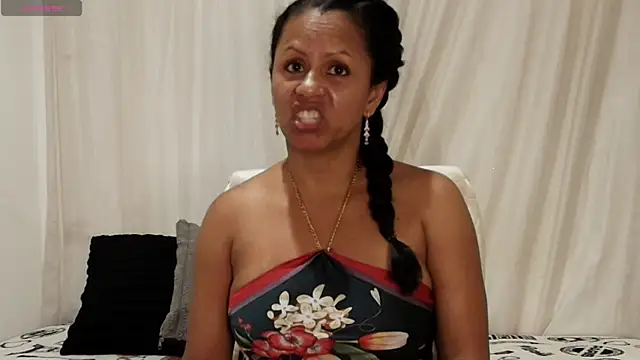 Snapshot of Catherine_mature45 chatting on June 24, 2026, 8:39 pm Catherine mature45 online show from June 24, 2026, 8:39 pm