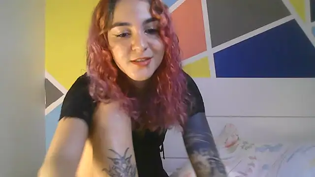 Snapshot of peetitefairy chatting on May 2, 2026, 4:07 am peetitefairy online show from May 2, 2026, 4:07 am