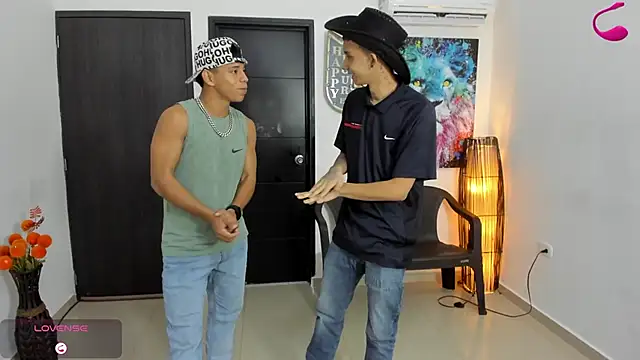 Playhardsex  online show from November 13, 2025, 10:57 pm