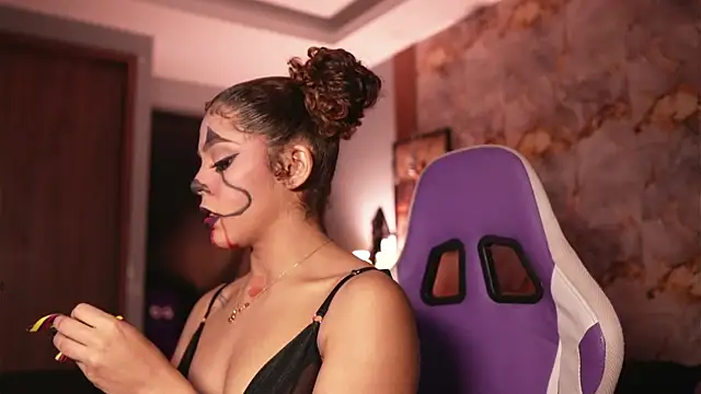 hannachris- online show from October 29, 2025, 11:14 pm