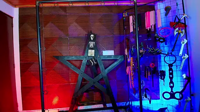 Snapshot of Misstresss_aurora_bdsm chatting on July 11, 2026, 2:06 pm Misstresss aurora bdsm online show from July 11, 2026, 2:06 pm