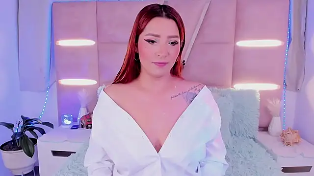 LaurenBrithe online show from April 19, 2026, 4:46 am