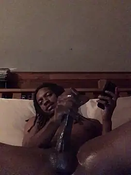 Oochiewallie online show from February 28, 2026, 4:45 am