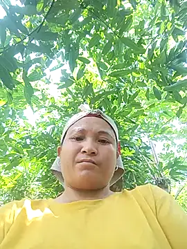 Love-Mama33 online show from October 30, 2025, 4:55 am