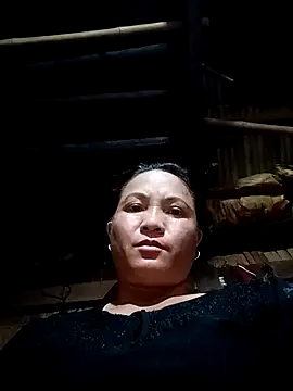 Love-Mama33 online show from October 15, 2025, 12:13 pm