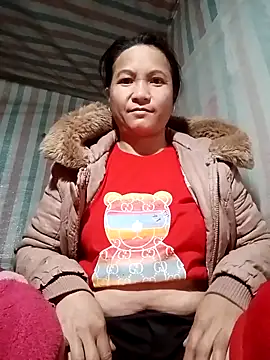 Love-Mama33 online show from November 27, 2025, 11:05 pm