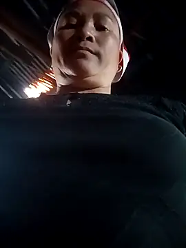 Love-Mama33 online show from March 20, 2026, 1:50 am