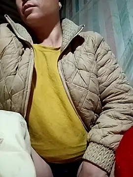 Love-Mama33 online show from February 10, 2026, 9:03 pm