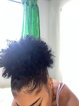 Snapshot of delaylacruz chatting on November 28, 2025, 11:54 am delaylacruz online show from November 28, 2025, 11:54 am