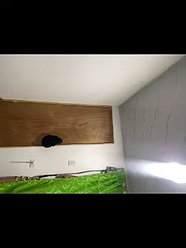 Snapshot of delaylacruz chatting on November 26, 2025, 11:27 pm delaylacruz online show from November 26, 2025, 11:27 pm