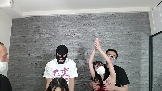 kokezaru9 online show from October 27, 2025, 3:13 pm