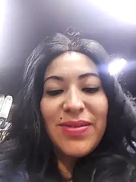 angelicroose2 online show from October 4, 2025, 9:38 pm