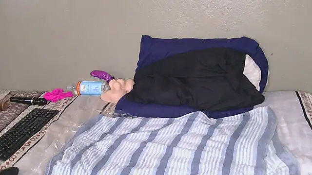 CherieBlushX online show from October 20, 2025, 5:57 pm