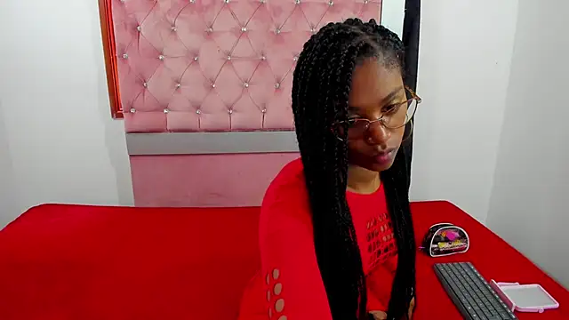 Pamela Courson online show from October 10, 2025, 1:12 pm