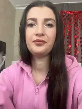 Snapshot of EvelinCuper chatting on February 10, 2026, 6:56 am EvelinCuper online show from February 10, 2026, 6:56 am