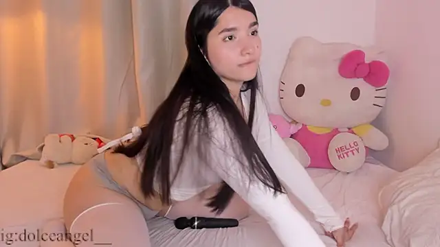Snapshot of dulceangel__ chatting on June 28, 2026, 3:35 am dulceangel online show from June 28, 2026, 3:35 am
