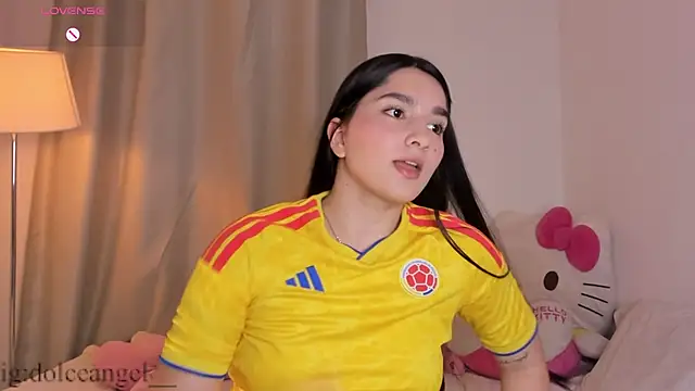 Snapshot of dulceangel__ chatting on July 4, 2026, 2:51 am dulceangel online show from July 4, 2026, 2:51 am