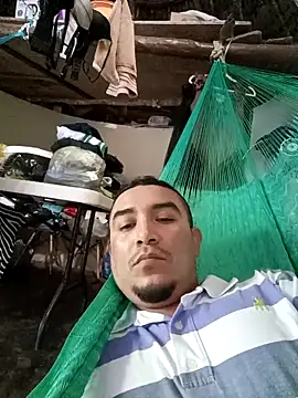 Snapshot of SecurePlanet9 chatting on February 6, 2026, 9:33 pm SecurePlanet9 online show from February 6, 2026, 9:33 pm