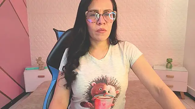 Eva mermaid online show from May 15, 2026, 2:59 pm