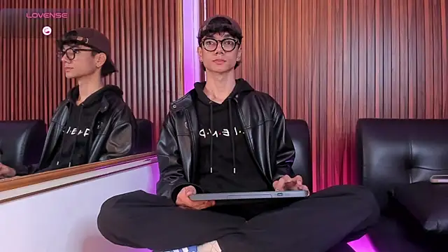 Phillicious   online show from February 2, 2026, 11:59 pm