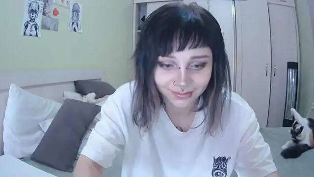 SineKiraReal online show from September 25, 2025, 10:43 am