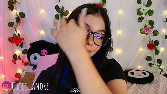 cutee andrea online show from December 16, 2025, 4:17 am