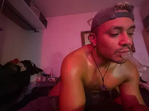 GirThyDock online show from November 14, 2025, 6:50 am