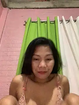 Snapshot of Cleo17 chatting on April 29, 2026, 5:30 pm Cleo17 online show from April 29, 2026, 5:30 pm
