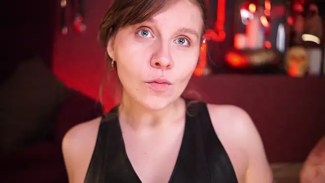 Snapshot of Sense_Of_Rosemary chatting on February 14, 2026, 6:02 am Sense Of Rosemary online show from February 14, 2026, 6:02 am