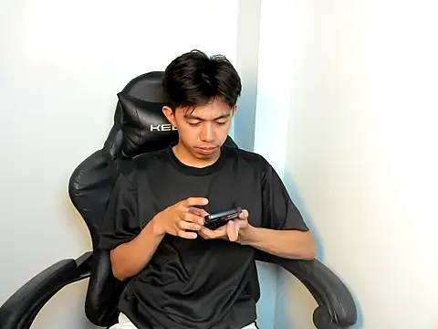 Asian hornyforyou online show from March 24, 2026, 10:04 am