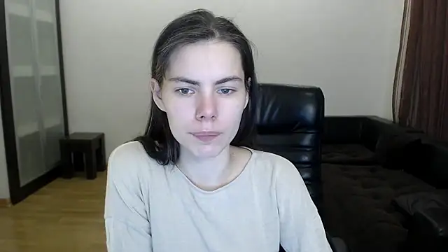 Snapshot of AmelieReve chatting on October 20, 2025, 4:07 pm AmelieReve online show from October 20, 2025, 4:07 pm