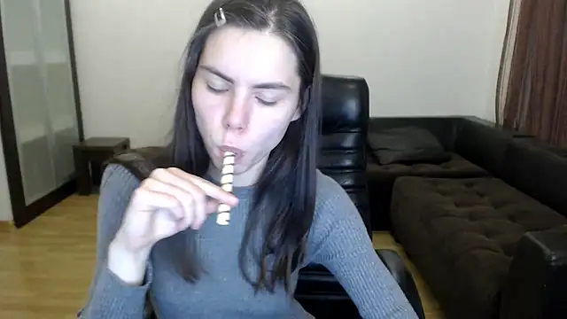 Snapshot of AmelieReve chatting on October 27, 2025, 3:57 pm AmelieReve online show from October 27, 2025, 3:57 pm